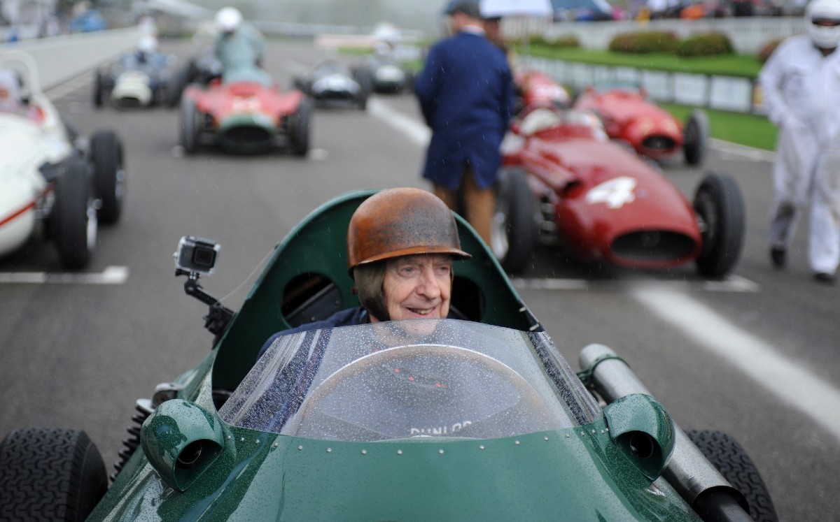 Murió Tony Brooks, último piloto ganador de carreras en los años 50 (Twitter)
