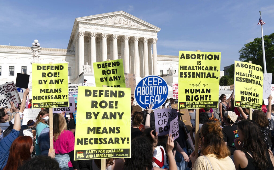 Borrador del fallo contra el aborto de la Corte Suprema de EU alarma a los demócratas