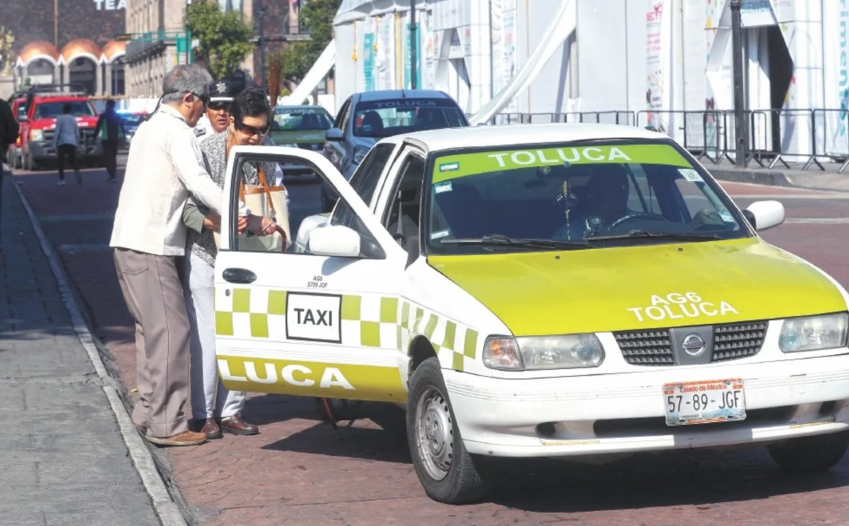 Taxis de diferentes regiones del Edomex usan la misma cromática: Dificulta el seguimiento de denuncias