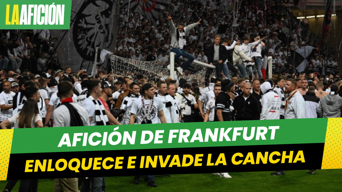 Afición de Eintracht Frankfurt invade cancha tras pase a final: VIDEO