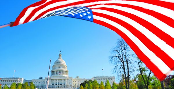 El autor destaca que un patriotismo cívico y cultural es esencial para todos los grupos. Carolyn Kaster/AP