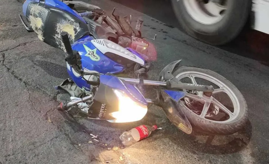 Choque en el centro de Monterrey deja dos lesionados. Foto: Especial.