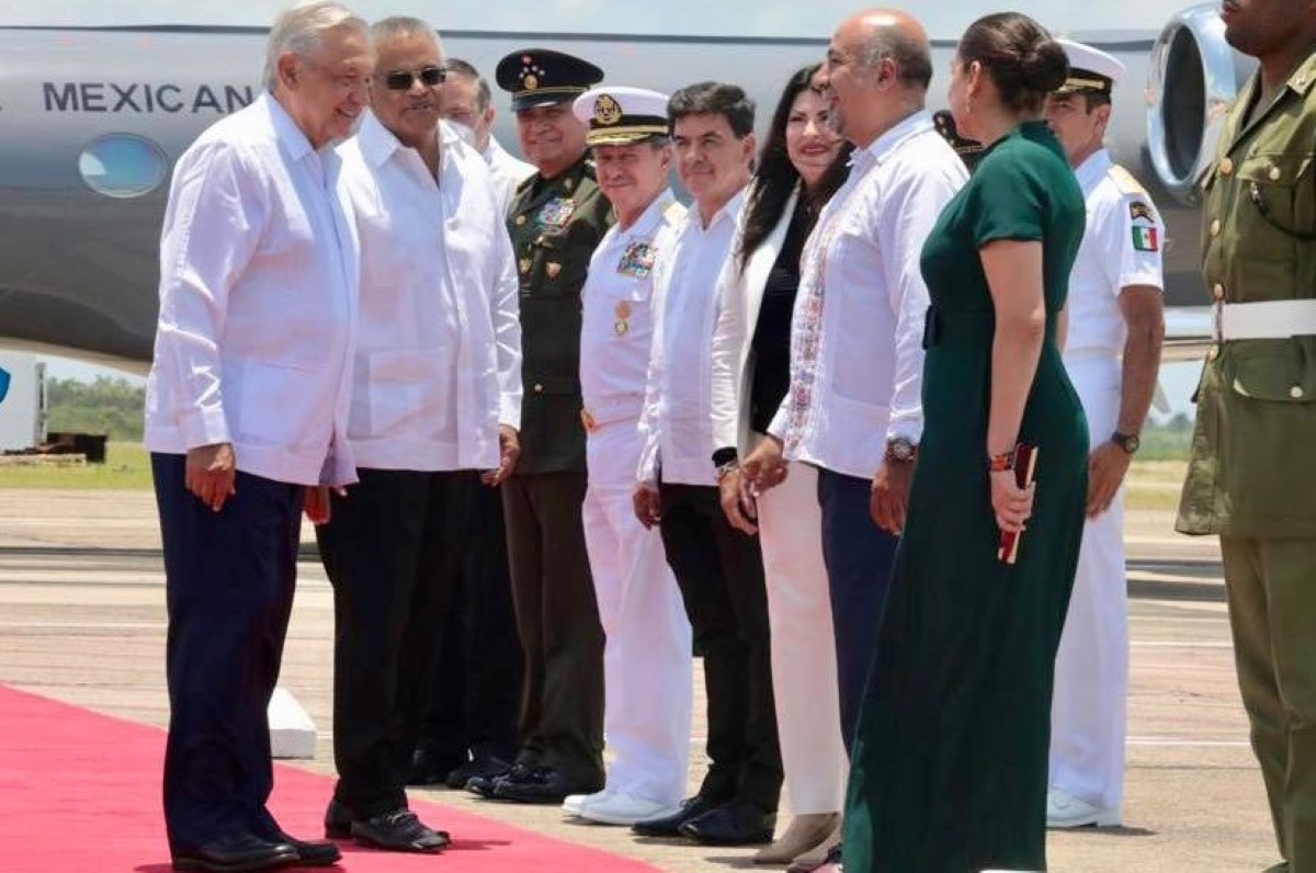 AMLO se reunirá con Briceño, quien ofrecerá una comida en su honor. | Especial