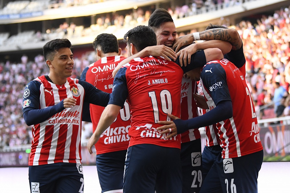 Chivas derrota a Pumas en el repechaje de la Liga MX (Imago 7)