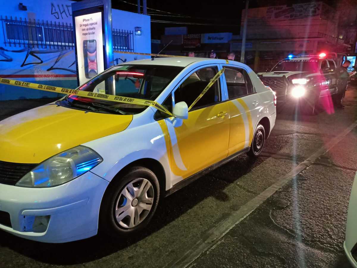 Detienen a dos tras robar gasolinera en Zapopan (Cortesía)