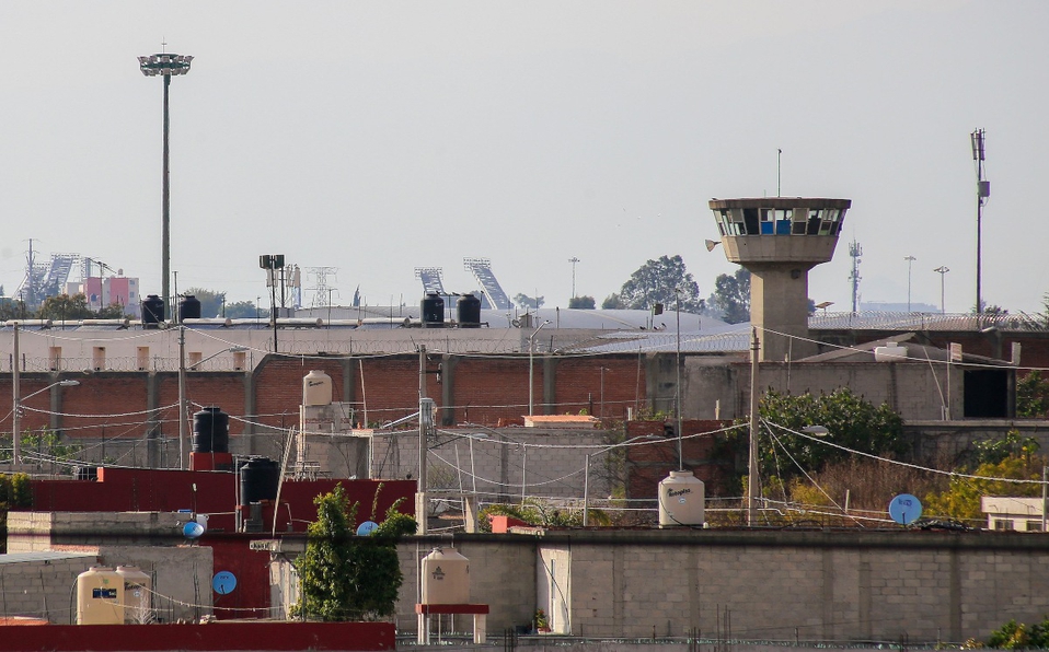 En SLP trasladan a 25 reos al cereso de 'La Pila'