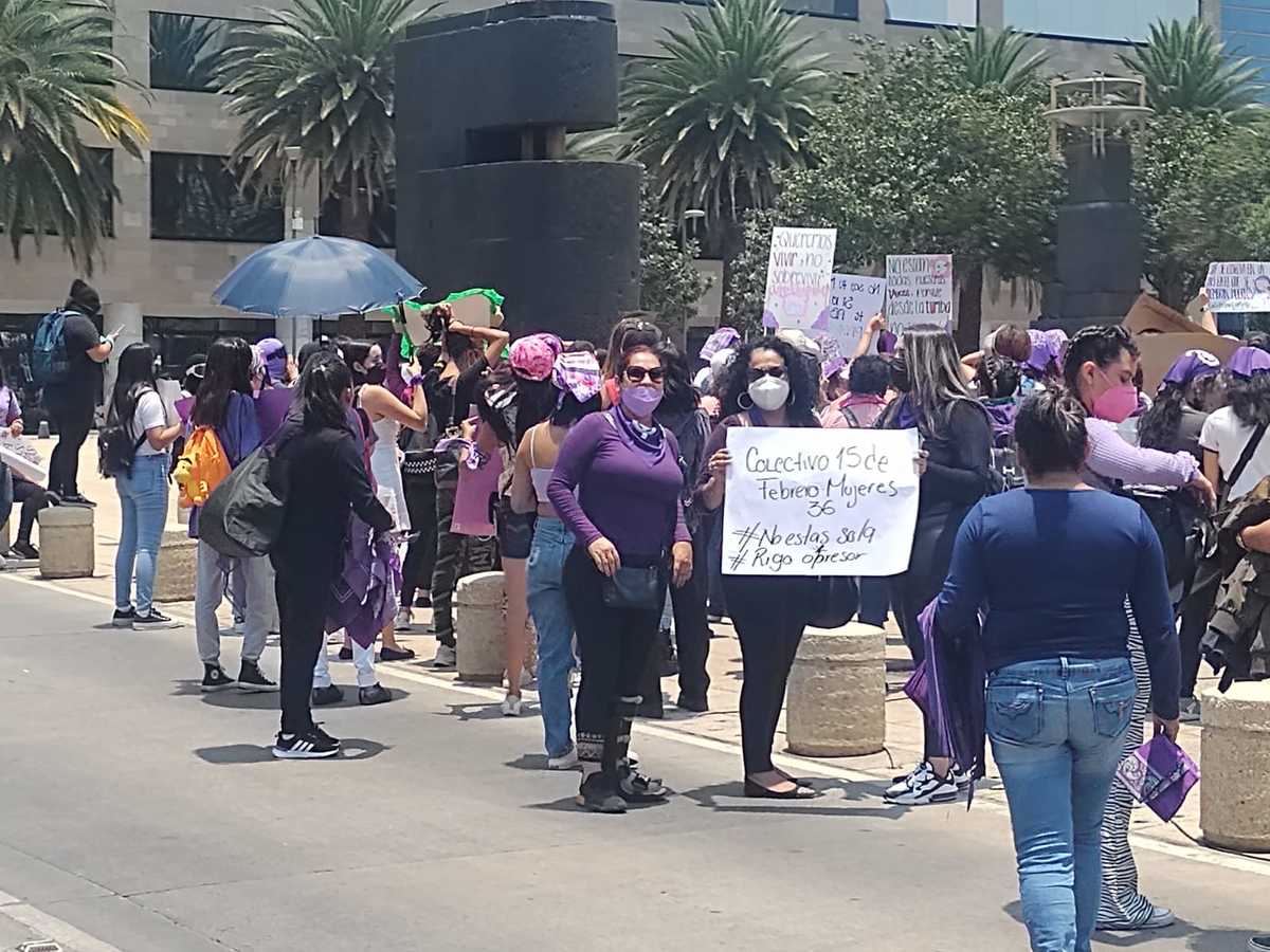 Feministas protestan en rechazo a la violencia de género | César Velazquez