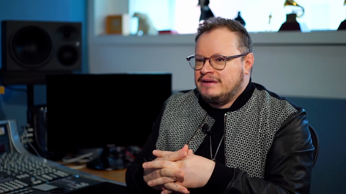 Entrevista a Leonel García, cantauror | Especiales Milenio