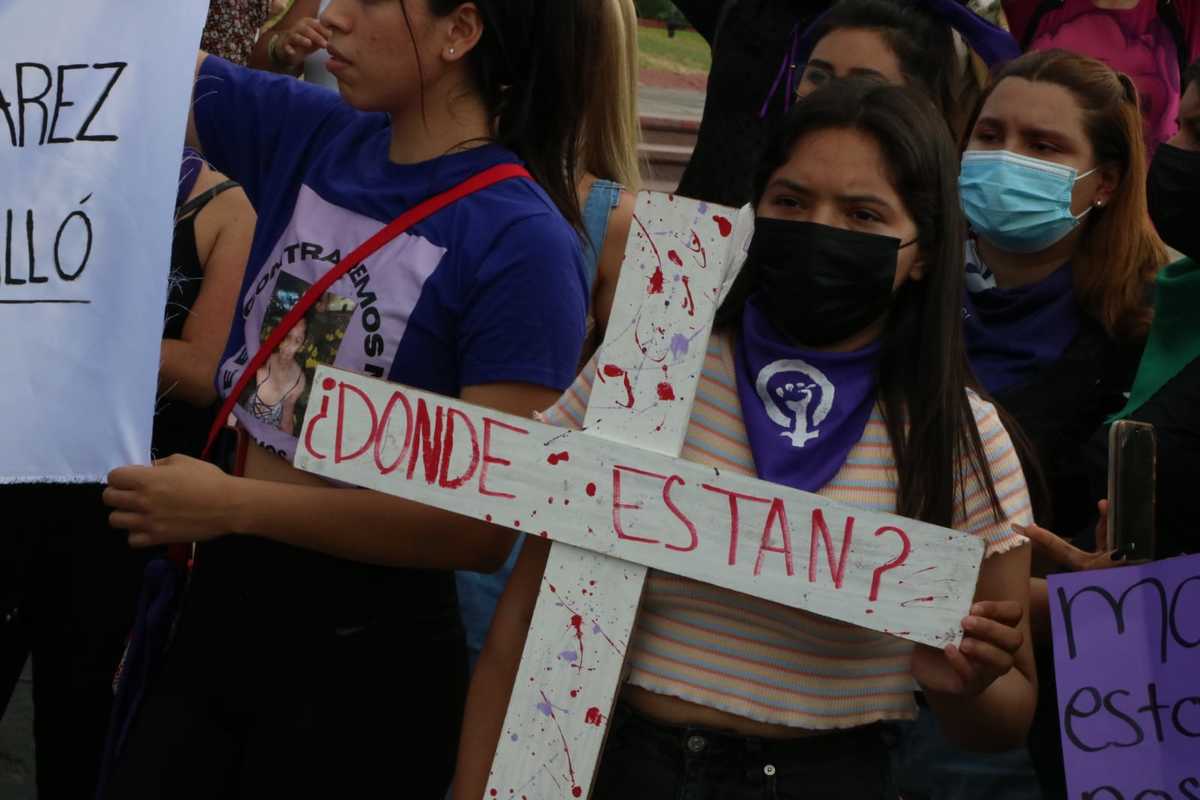 Mujeres marchan en Monterrey para exigir justicia por desaparecidas. Foto: Leonel Rocha