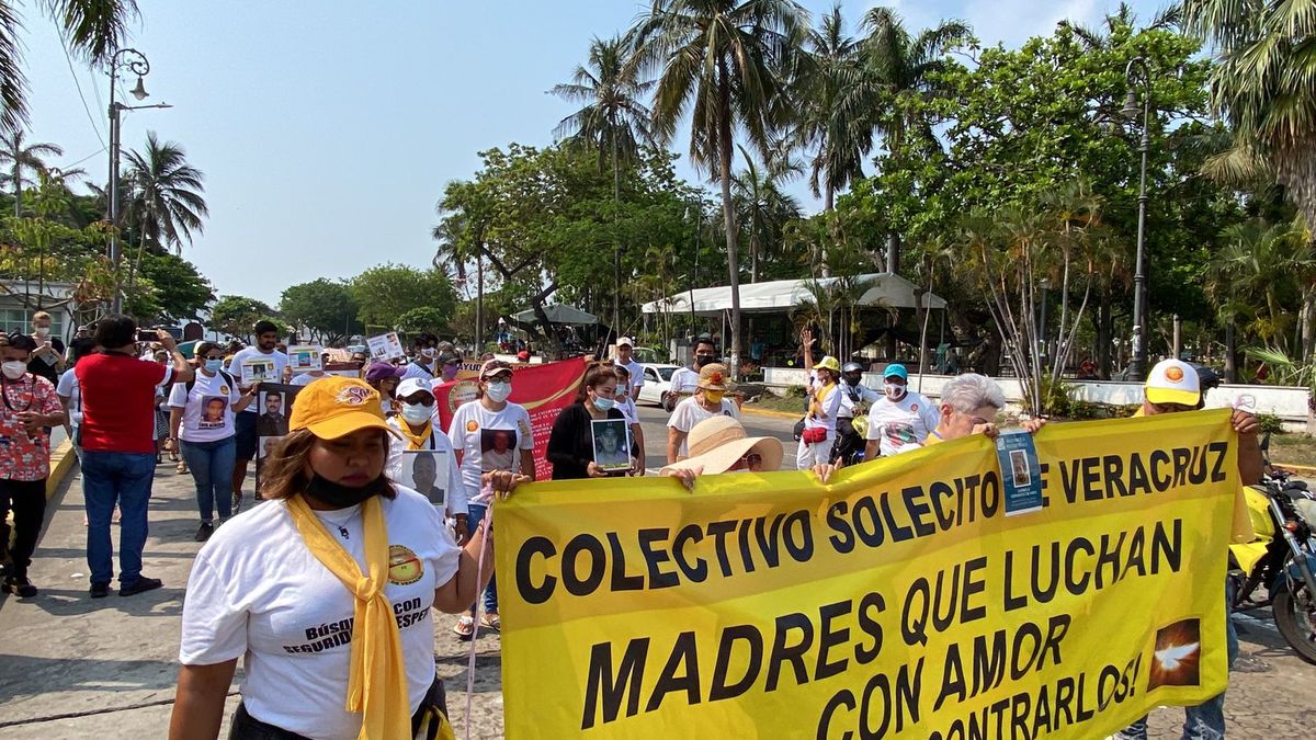 Colectivos en Veracruz se manifestaron por sus familiares desaparecidos. | Especial