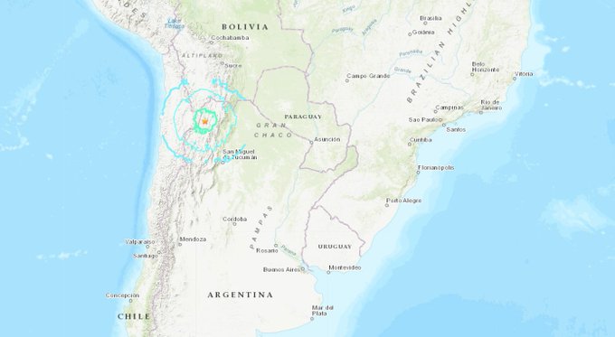 El temblor fue de una magnitud de 6.8 (Twitter)