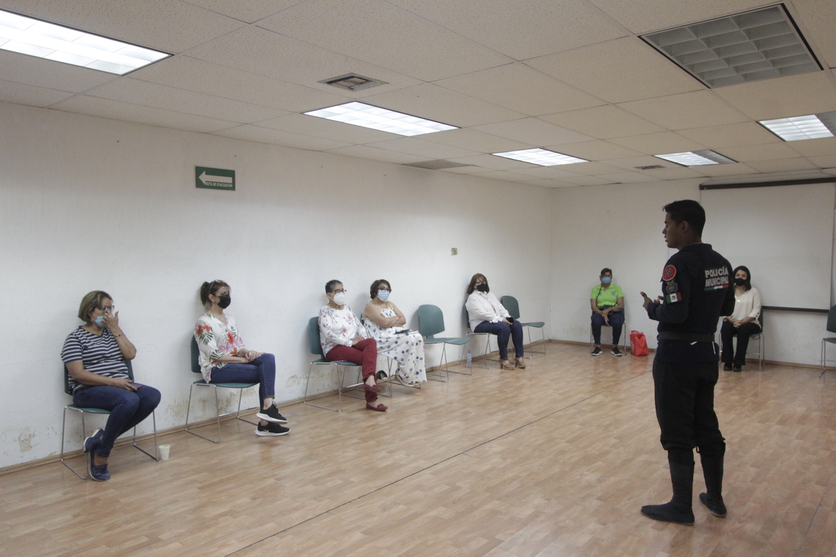 UAdeC y Seguridad Pública de Torreón realizan talleres de autodefensa para mujeres