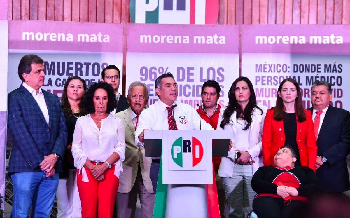 Alejandro Moreno Al encabezar la conferencia de prensa en el Auditorio Plutarco Elías Calles. | Especial