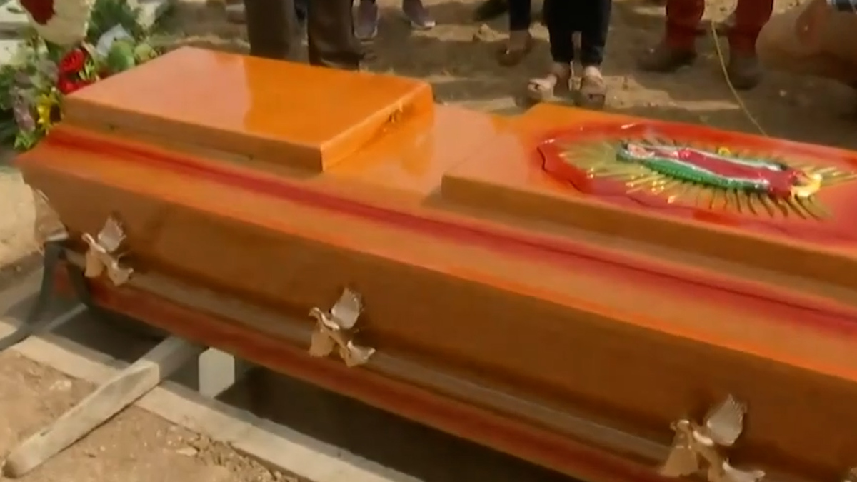 Familiares realizan sepelio de Yessenia y Sheila, periodistas asesinadas en Veracruz
