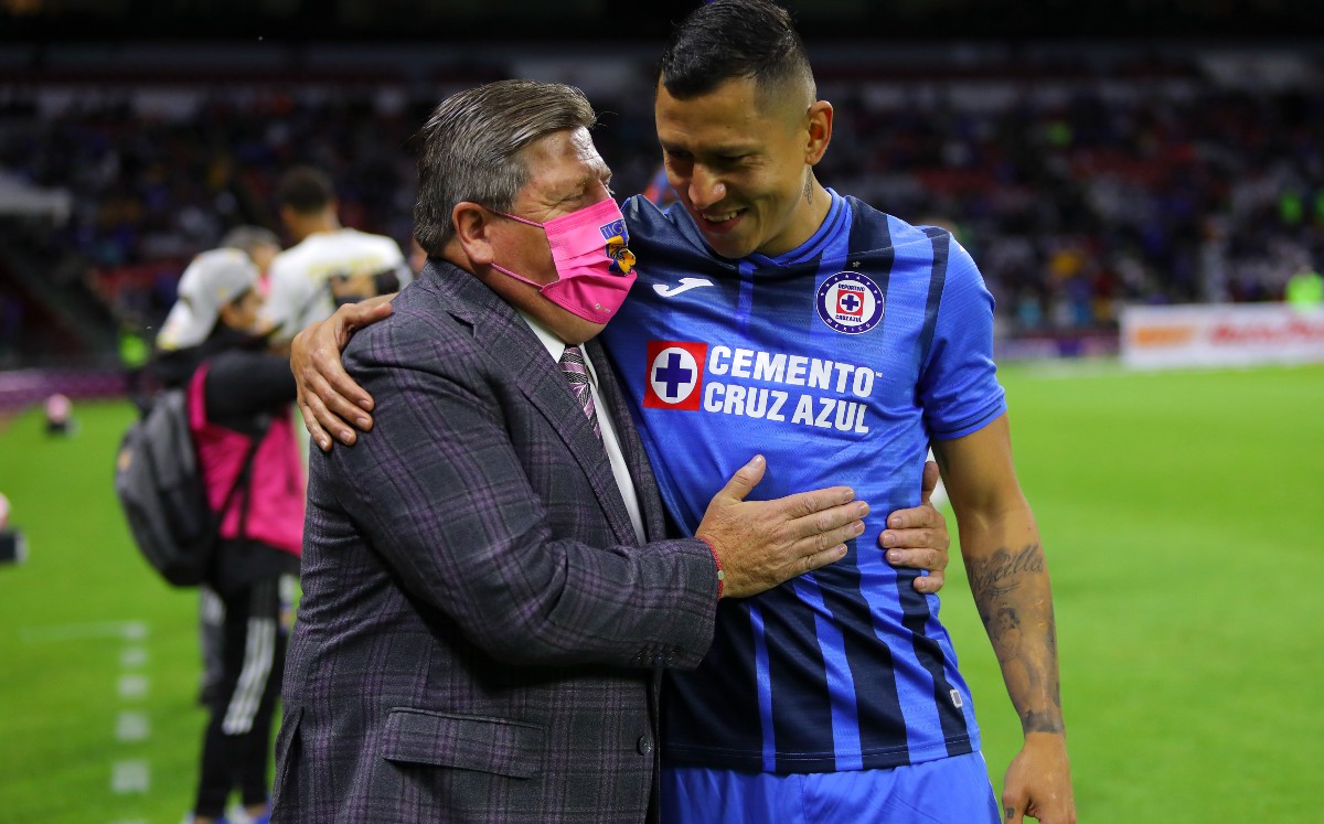 Miguel Herrera, el terror de Cruz Azul en liguilla (Imago7)