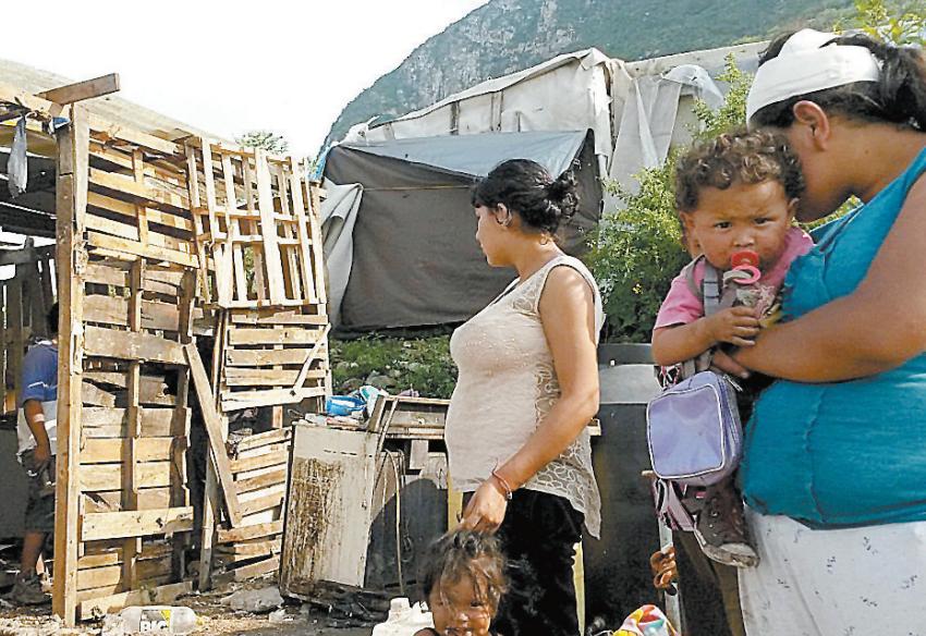Unas 430 mil personas viven en condiciones precarias en la entidad. Raúl Palacios