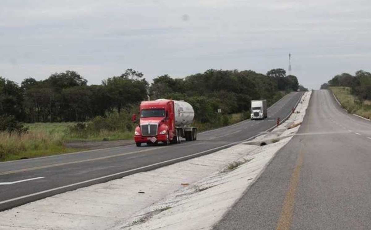 Buscan que Carretera Tuxpan-Tampico sea entregada en 2024