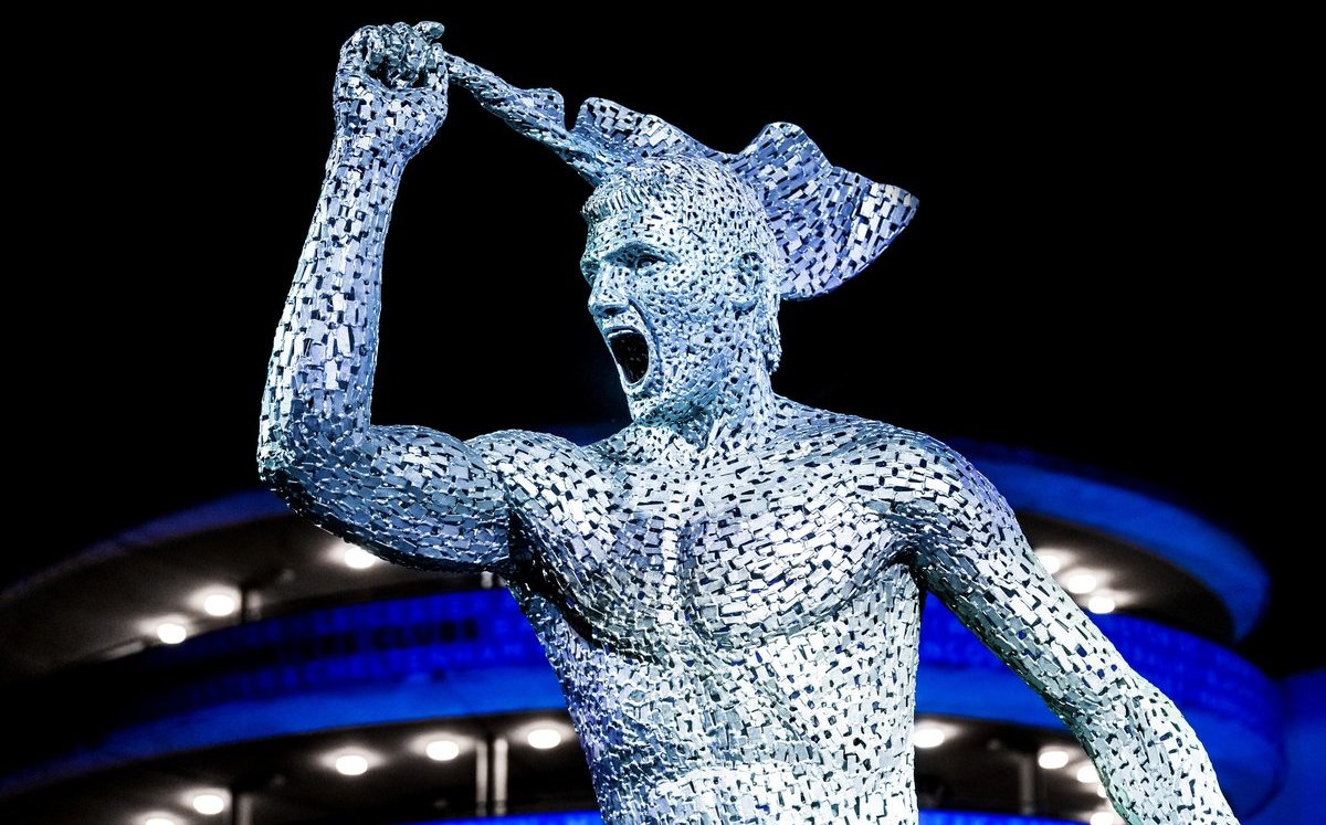 La impresionante estatua del Kun Agüero que le hizo el Manchester City (Twitter @ManCity)