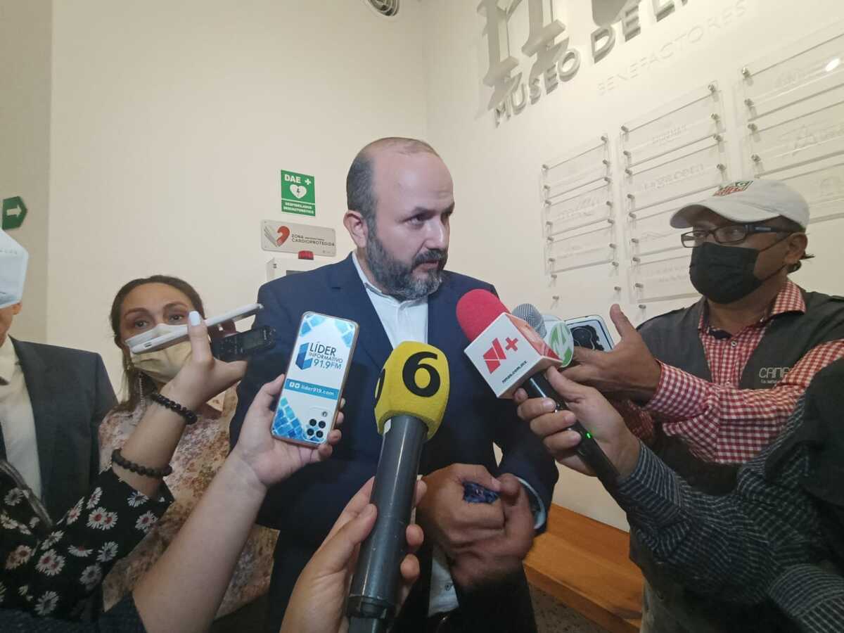 Ricardo Villanueva aseguró que hay cero tolerancia para casos de acoso en UdeG. (Josefina Ruíz)