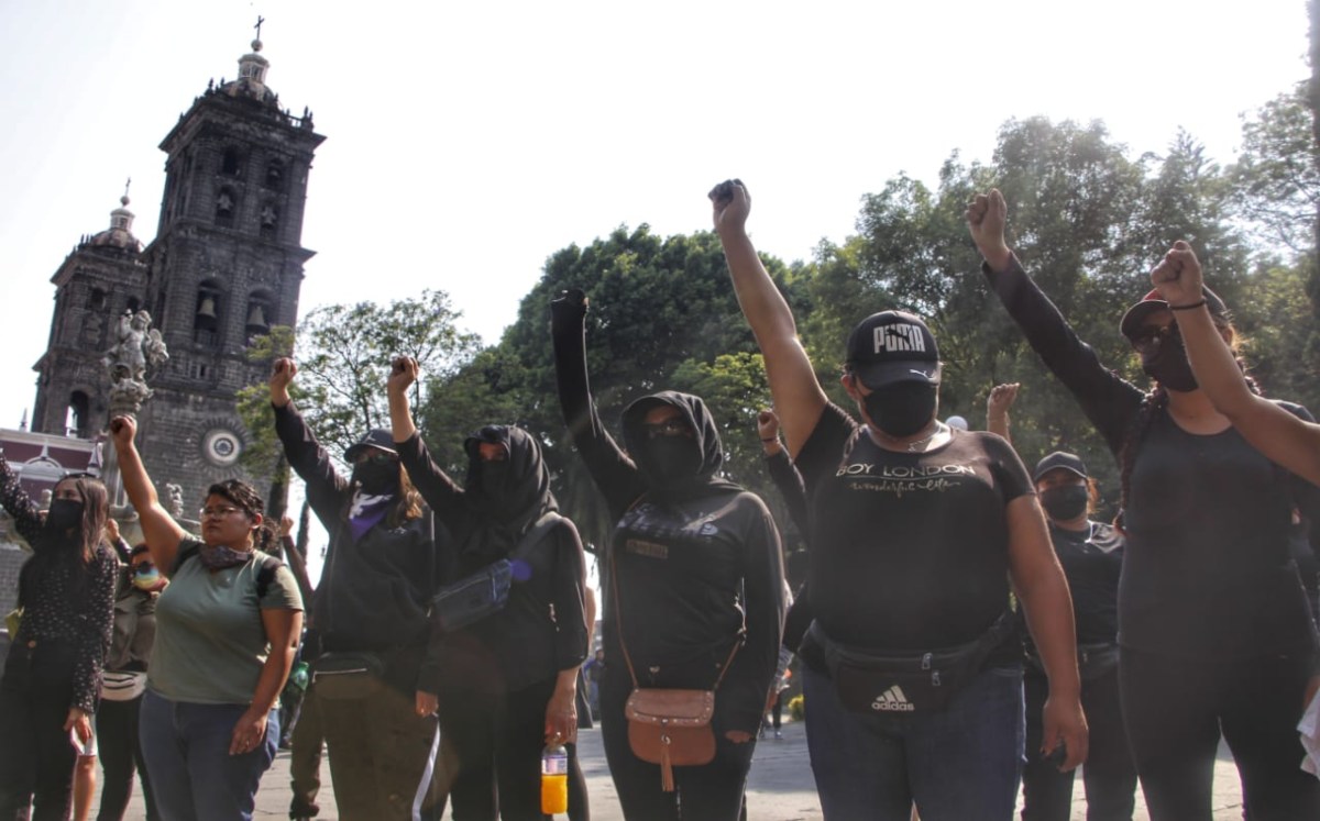 Feministas declararon luto nacional por los índices de feminicidio y violencia contra las mujeres registrados | Melanie Torres