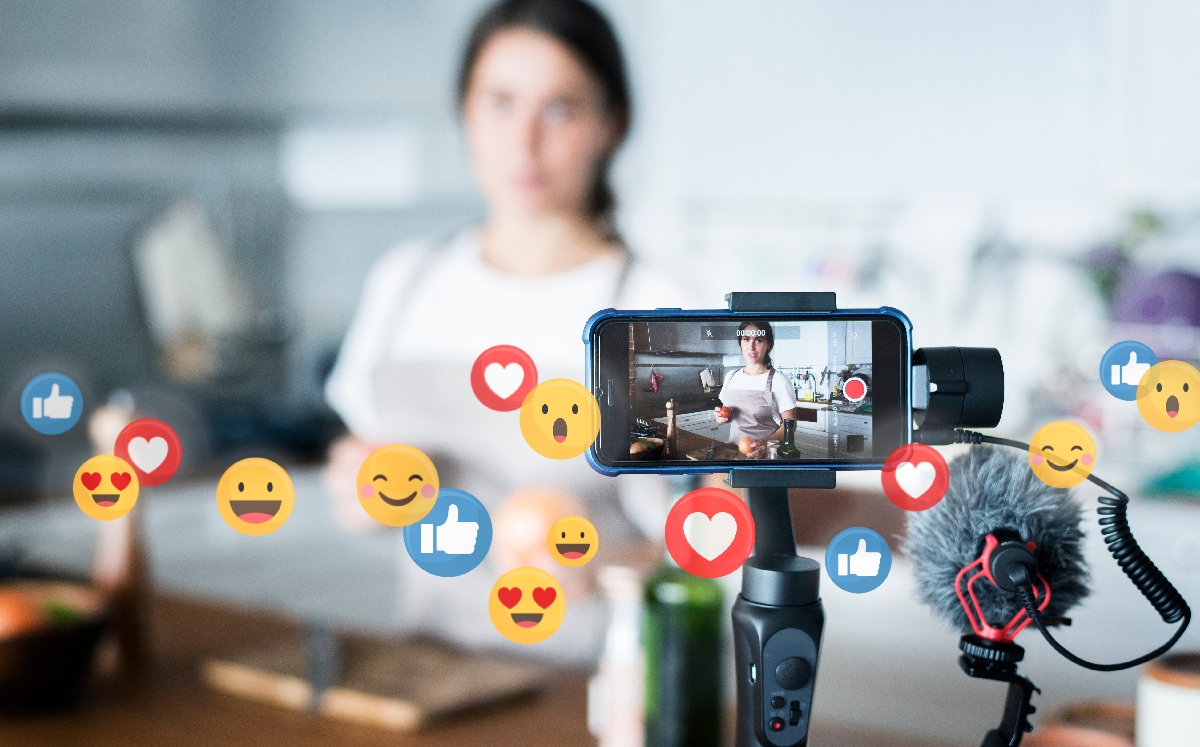 La iniciativa propone que los ingresos de los ‘influencers’ sean fiscalizables por el SAT. | Shutterstock