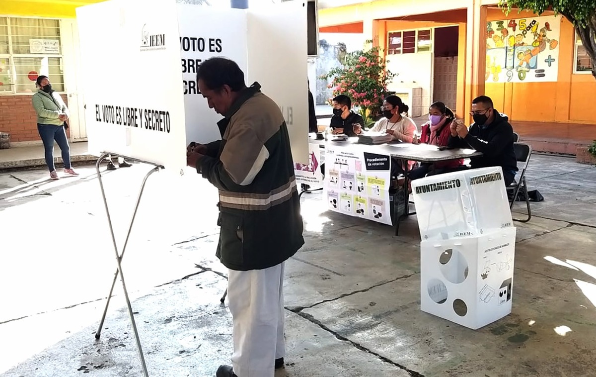 "Participación ciudadana de 60 por ciento en votaciones de Atlautla"