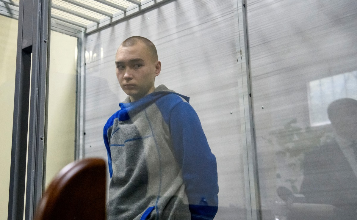 El soldado ruso Vadim Shishimarin estuvo solo en una ventanilla en Ucrania. | Reuters