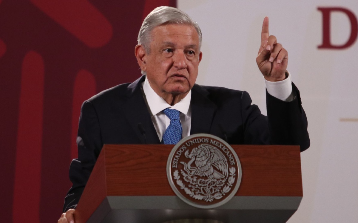 AMLO dijo que Tatiana Clouthier,  titular de la Secretaría de Economía, dependencia que publicó dicha norma, es una persona integra. Cuartoscuro
