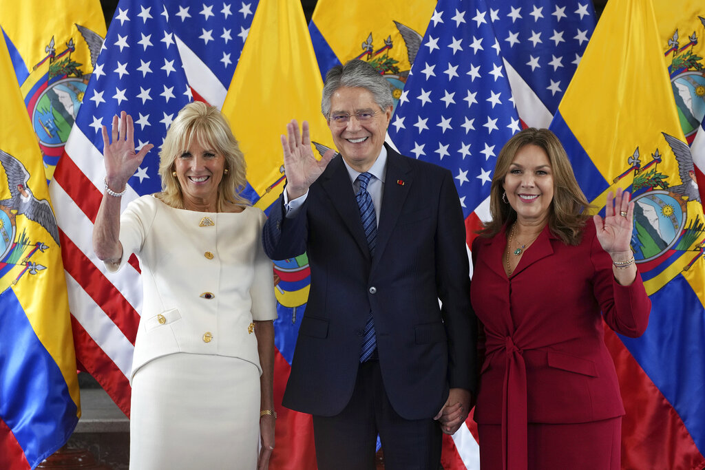 Jill Biden realizó su primera visita oficial a Ecuador, como parte de su gira en América Latina. (AP)