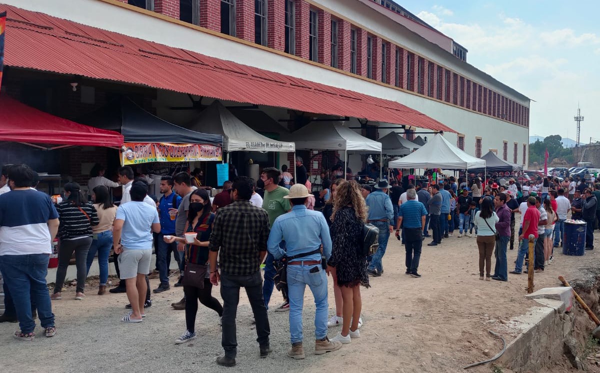 Primer festival de la chela y la carne asada en Pachuca