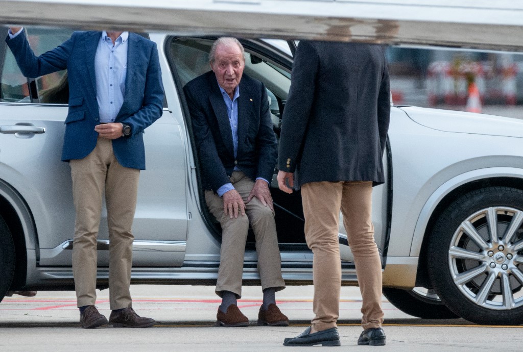 El rey emérito Juan Carlos I llegó a Galicia. | AFP