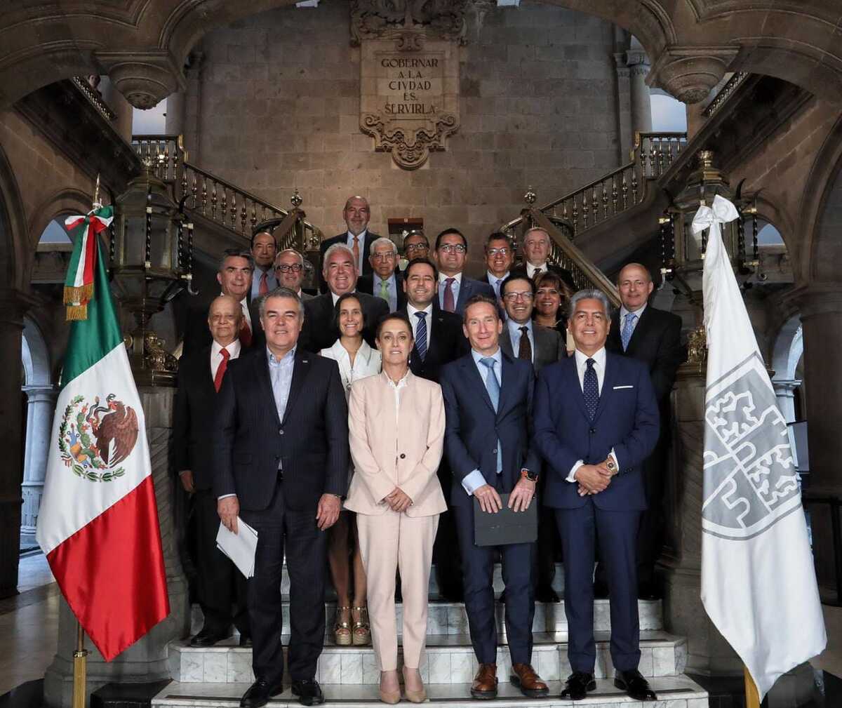 Claudia Sheinbaum, se reunió con el CCE y con empresarios restauranteros (Especial)