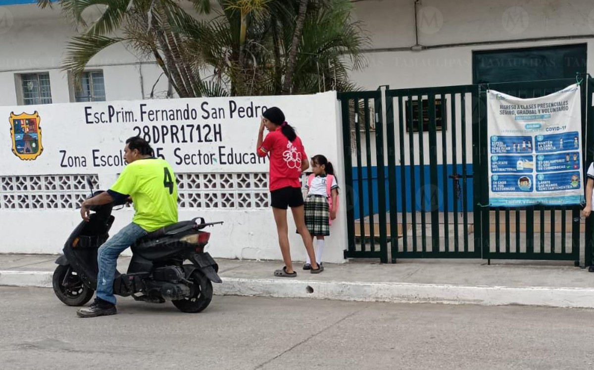Falla eléctrica en escuelas de Tampico. (Jesús Alberto García)