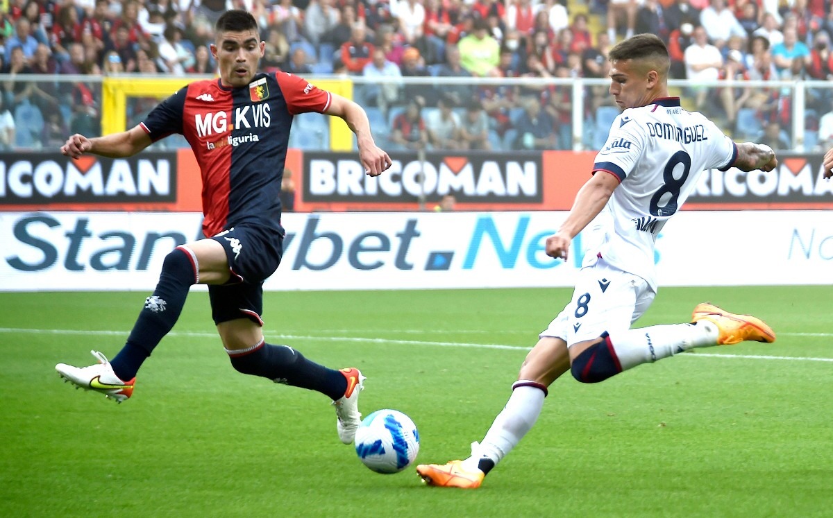 Johan Vásquez manda mensaje tras descender con Genoa en Serie A (AP)