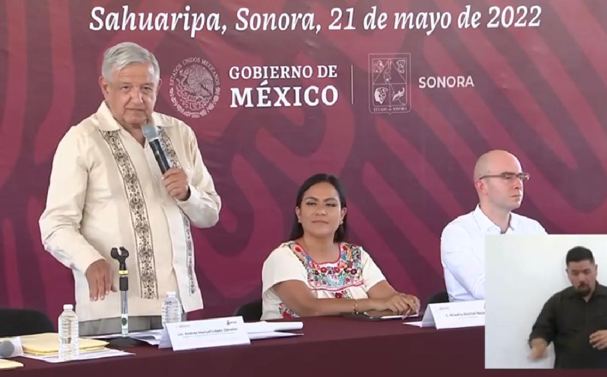 El Presidente indicó que destinarán un presupuesto para caminos a cada municipio. (Captura)