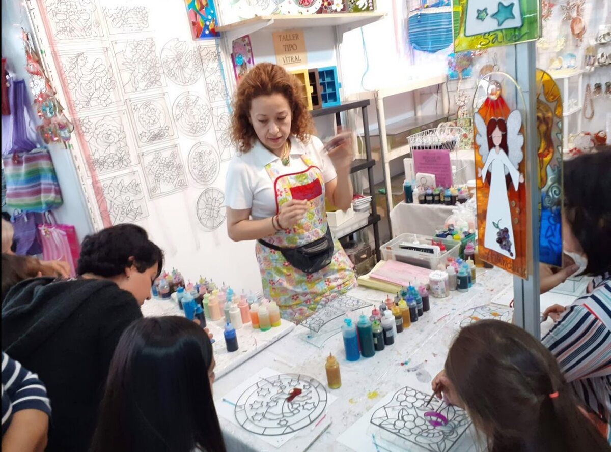 "Talleres en Expo Manualidades Naucalli" | Foto: Facebook Expo Manualidades Naucalli