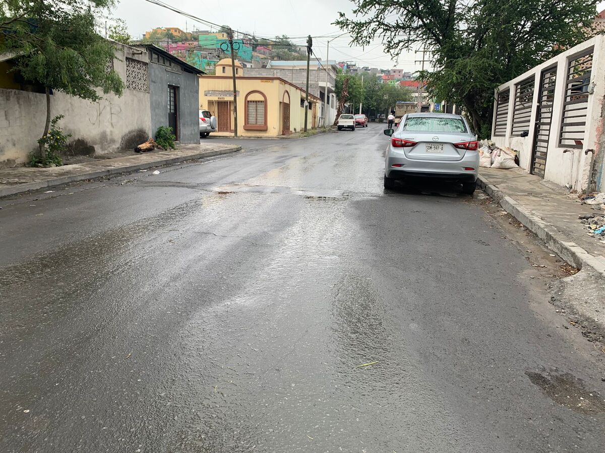 Las deficiencias en el sistema de drenaje se han presentado en la colonia Valle de Santa Cecilia desde el año 2020. Foto: Pedro Delgado