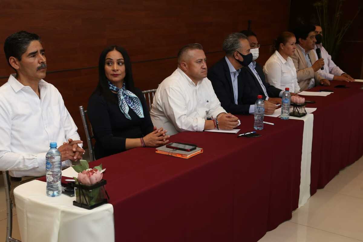 Ex diputados de la LX Legislatura de Hidalgo anuncian su renuncia a la militancia de sus partidos políticos (Jorge Sánchez)