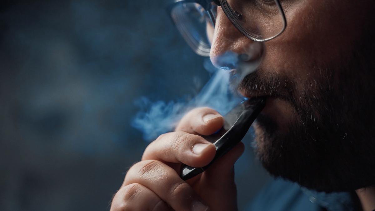 Los vapeadores están siendo discutidos por Estados Unidos para su regulación. (Shutterstock)
