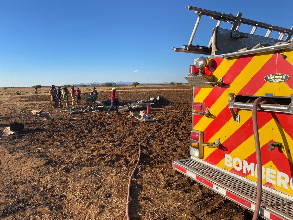La avioneta sufrió el accidente en el poblado Ceballos de Durango. (Especial)