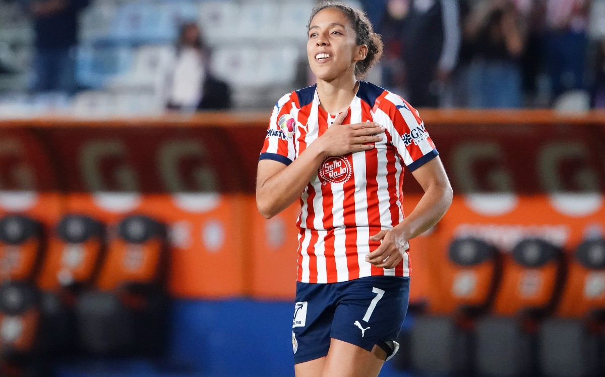 Casandra Montero, la jugadora que se reencontró con su madre en el título de Chivas (Imago7)