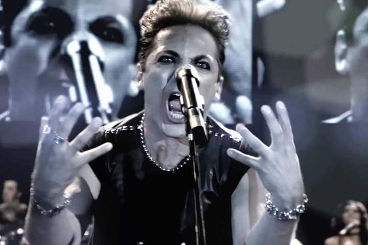 Cristian Castro lanzó un proyecto de metal en 2014. / Especial.