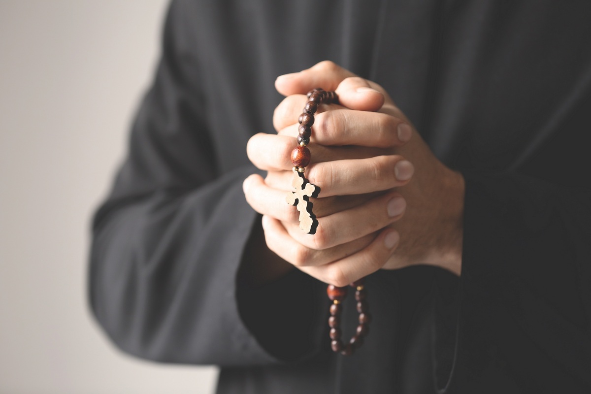 El sacerdote oficia misas privadas sin conocimiento ni consentimiento de otros párrocos en Aguascalientes. | Shutterstock
