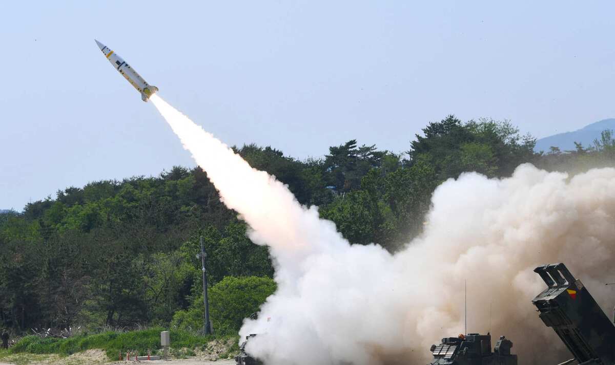 Corea del Note lanzó ayer una serie de tres misiles (AFP)