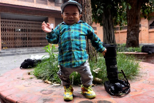 Récord Guinness certifica a un nepalí como el adolescente más bajo del mundo | ESPECIAL