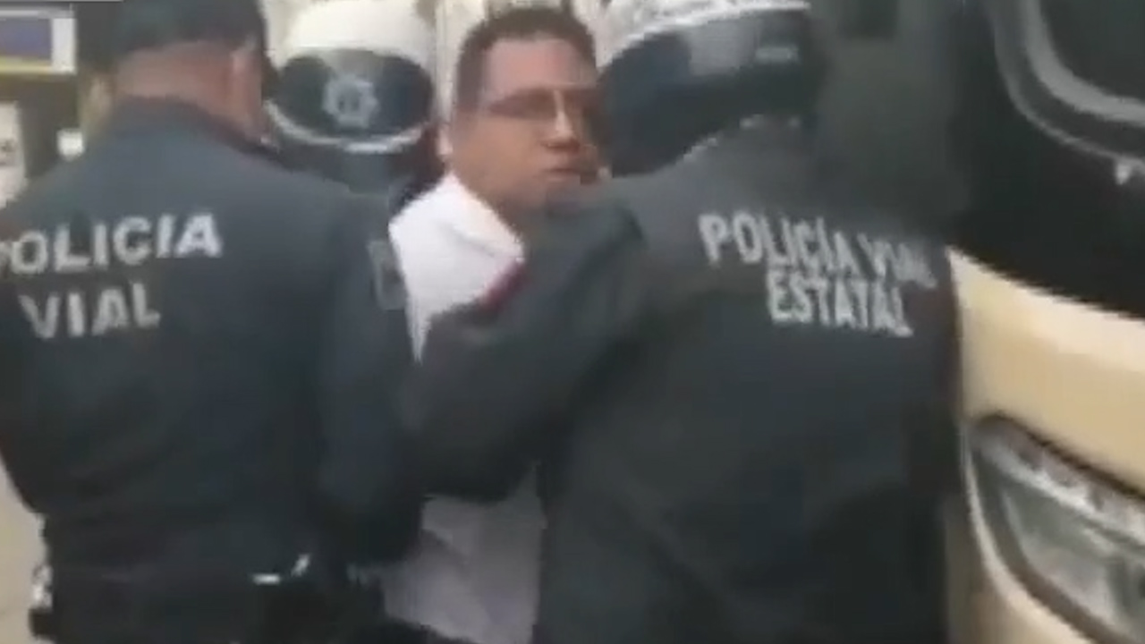 En Oaxaca rescatan a 13 migrantes en un autobús
