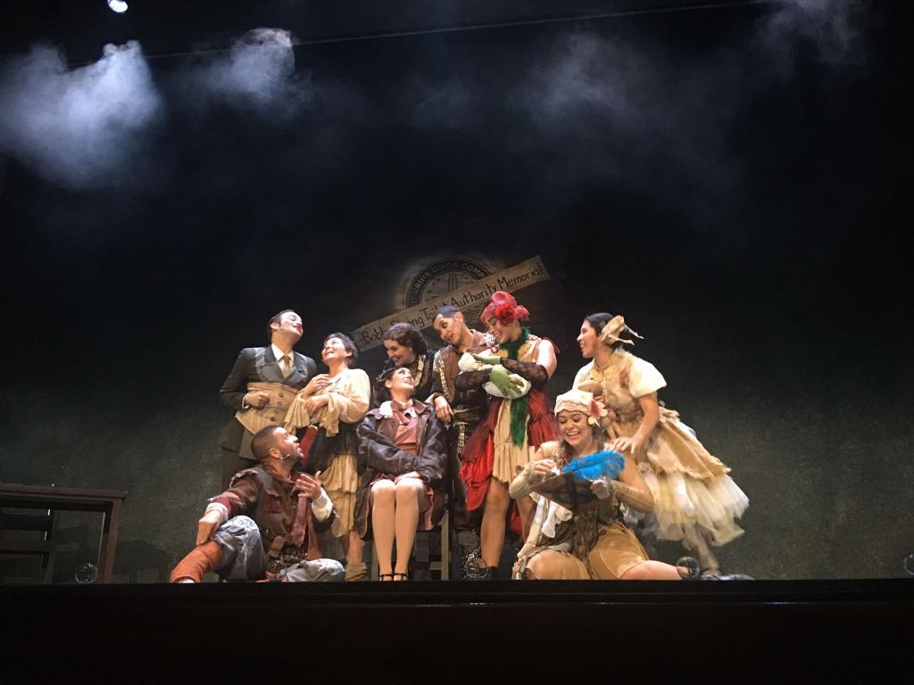 Ícaro Compañía Teatral vuelve a confiar en Urinetown como opción para atraer al público al teatro. Especial