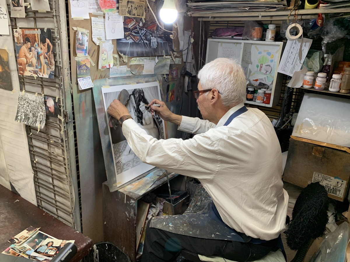 El fotógrafo, el retocador, Lyn May y otras vedettes