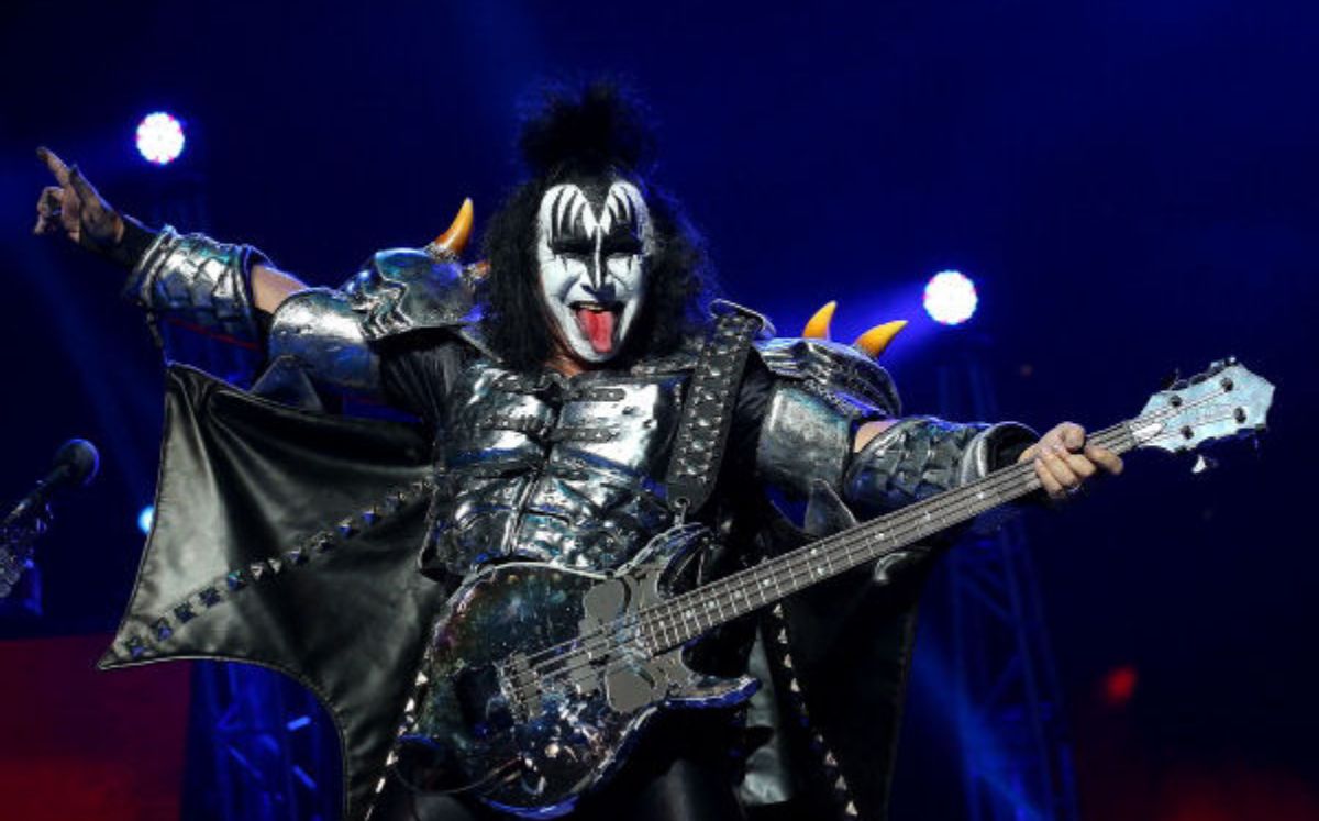 Kiss