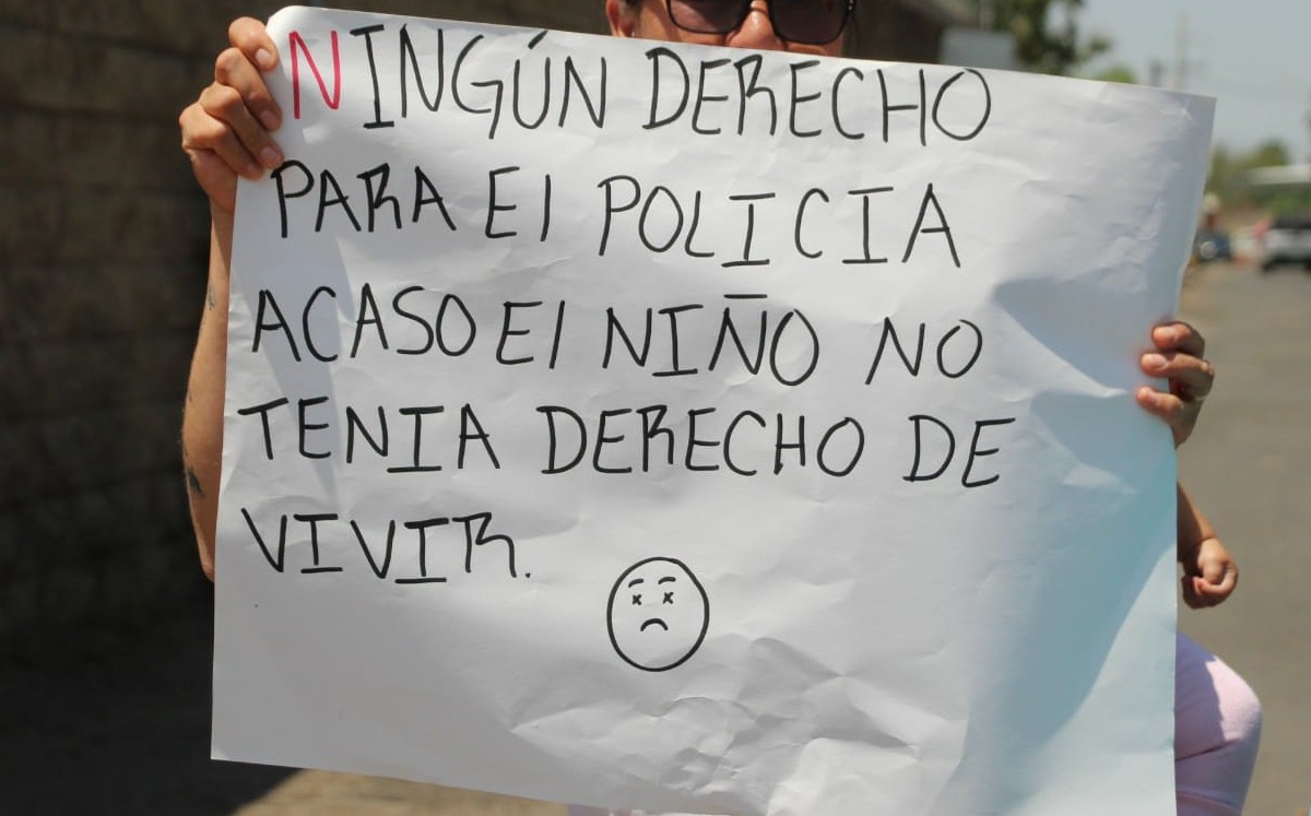 Colectivos se manifiestan en Cereso de Irapuato, piden apoyo para encontrar cuerpo  de Juan David